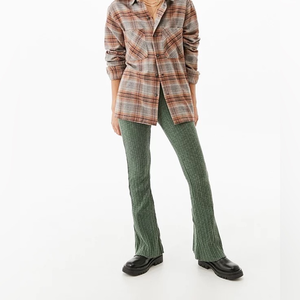 UO Rosie Ribbed Flare Knit Pants in Green